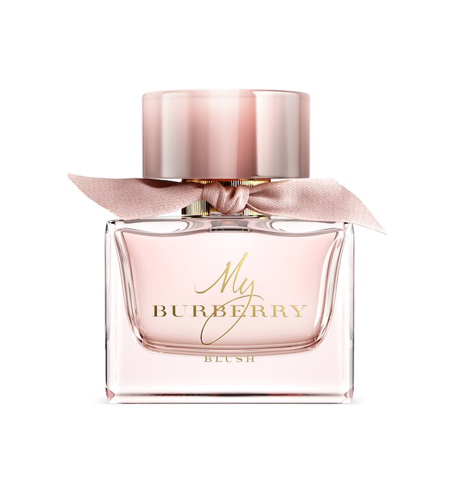 davelackie's tweet photo. My Burberry Blush has notes of lemon, rose petals, green apple, wisteria &amp; jasmine! Win it! To enter follow @davelackie &amp; RT https://t.co/B2ItAnC8fS