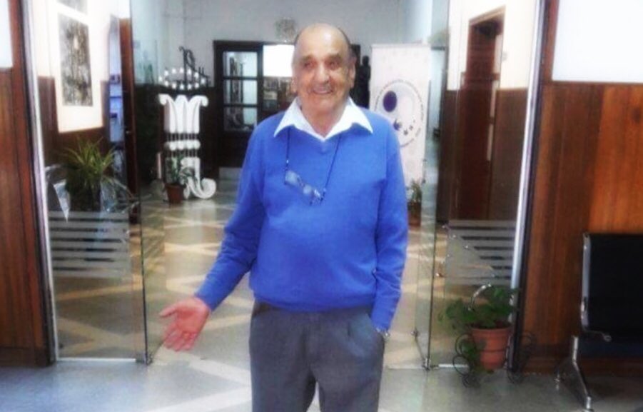 Con profundo dolor les comunicamos que falleció nuestro querido"Tito Molina". Vel. lunes 30, 8 a 13, Sala Francisco González en Gral Flores.