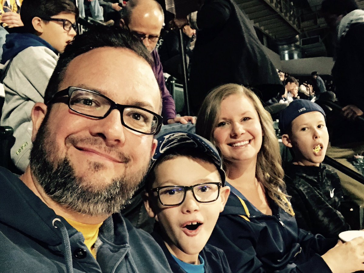 aaustin823's tweet photo. We're ready to watch Victor Oladipo dominate! #pacersgamenight https://t.co/imzapYYrlK