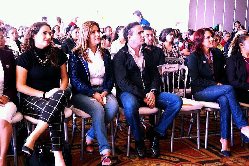 AlexGonzalezNet's tweet photo. Gracias a todas las amigas y amigos de @PESoficialPPN y @pesmujeres los Pilares de México, continuaremos adelante defendiendo la equidad de género y el empoderamiento femenino. https://t.co/iBMNmOabWW
