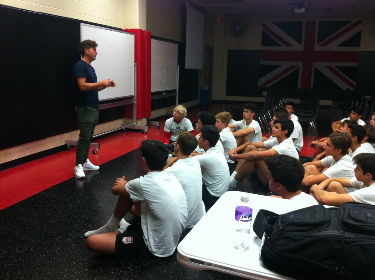 WeAreWCSoccer's tweet photo. Thank you WC alumni @SA_Beast_Arters ('06) for speaking with the team about success and leadership!  Once a Charger, Always a Charger https://t.co/OJLGi6zpqQ
