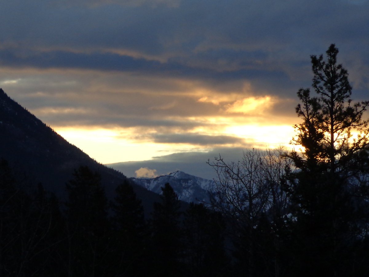 Beautiful sunrise views Oct 28 &amp; 29 from deck <a href="/ballyrockhome/">Ballyrock Home B&B</a> .  Breakfast included. Book here soon for best rates.