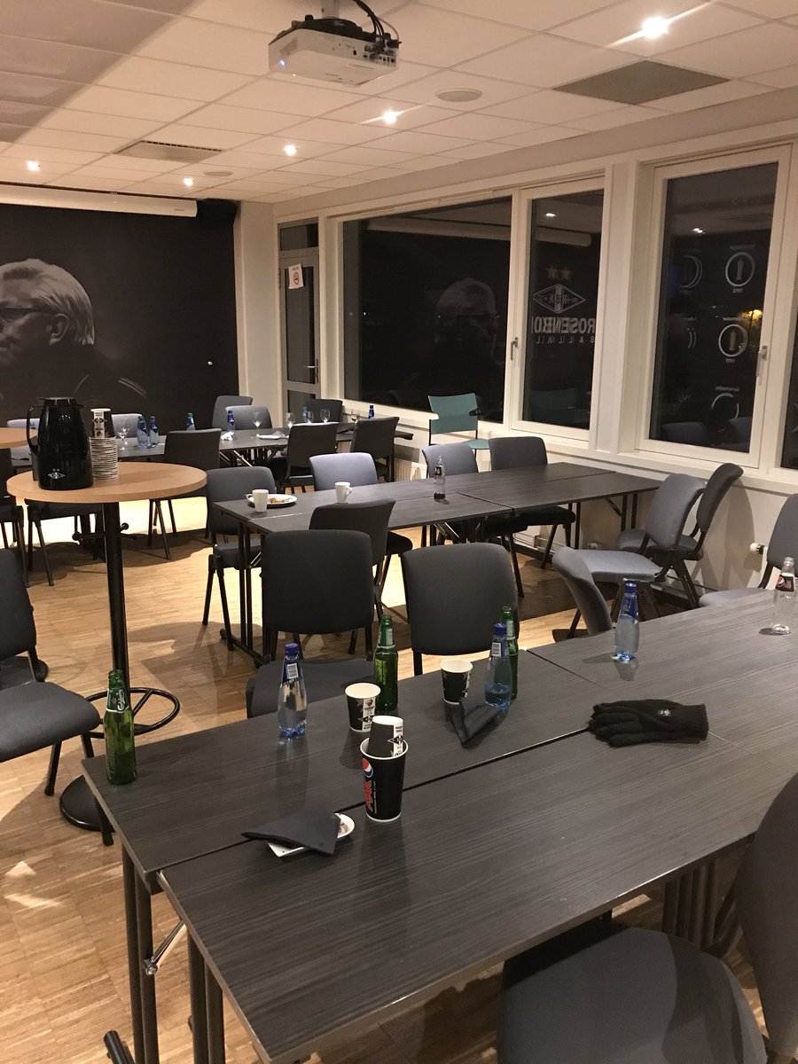 ViaplayJonas's tweet image. Slik ser festen ut på Lerkendal