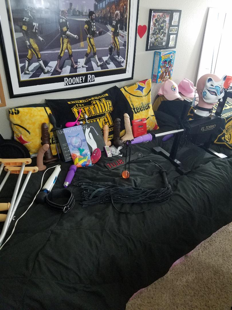Mastersgirl1091's tweet photo. I'm still here fucking around on #sype before the game. Cum get naughty with me! https://t.co/qjmXuVIxlD https://t.co/0XGhzZNsZd