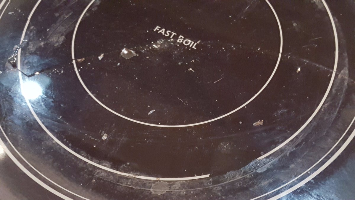 ReallyFlorida's tweet image. Bought Samsung Range model NE58F9710WS in 03.17 today the glasstop went bang and the glass cracked the top was not on-only the oven was on