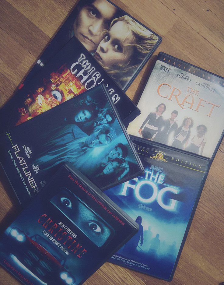 joaniesimages's tweet photo. What should I watch first? #movies #horror #scary #halloween #horrormovies #dvds #movieselection #originalmovies #christine #flatliners 📽😱📀🎃 https://t.co/ZRJZMDrZJm