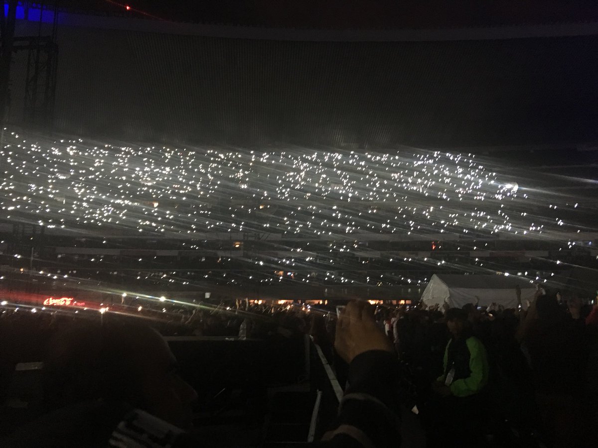 lujan_gm's tweet photo. We may end up in Mexico city 🎶🎶🎶🎶🎶🎶🎶🎶🎶🎶🎶
Gracias @PaulMcCartney
#OneOnOneMx
👏🏻👏🏻👏🏻👏🏻👏🏻👏🏻👏🏻👏🏻👏🏻👏🏻👏🏻 https://t.co/dCbPfJY6U5