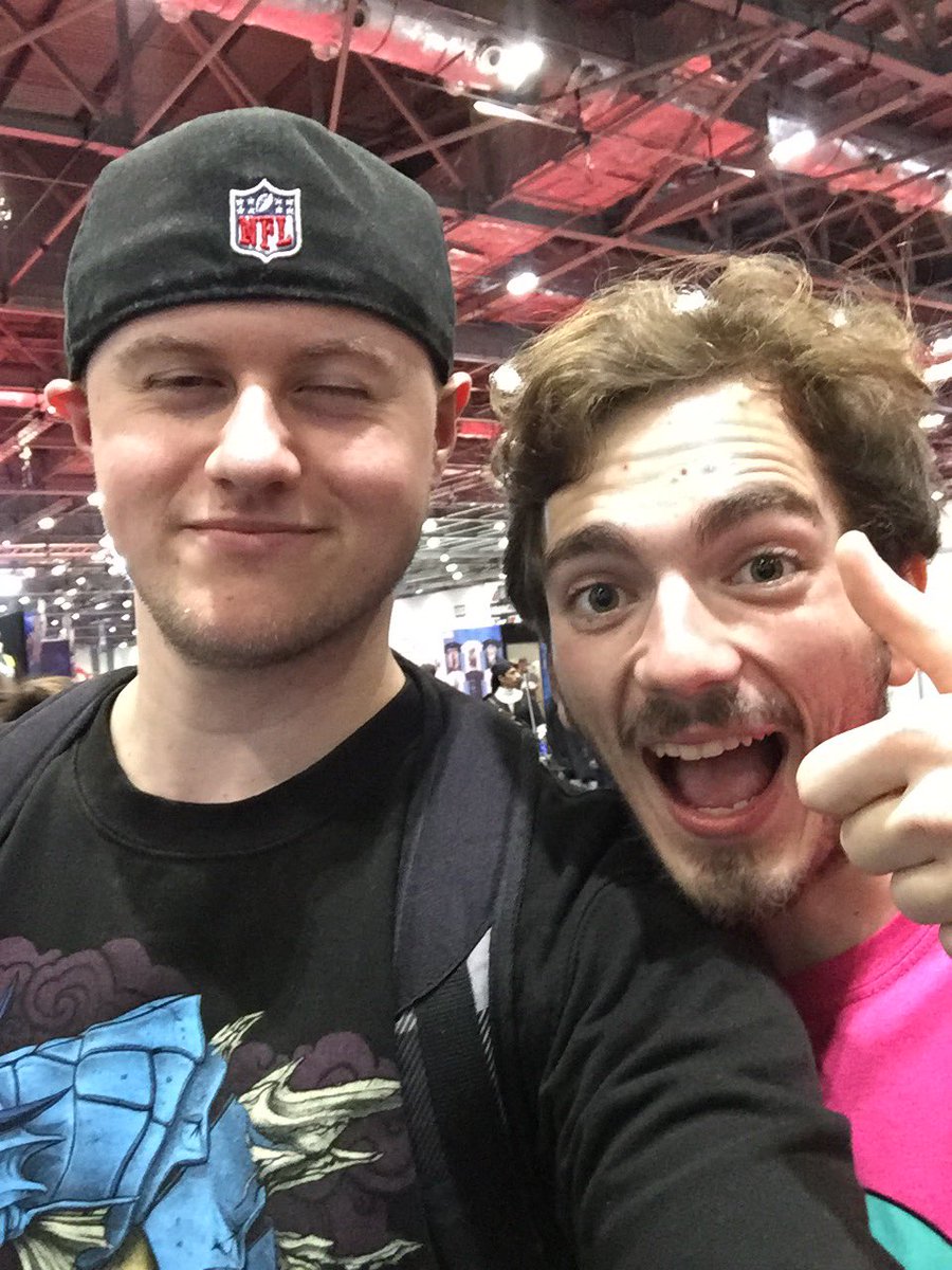 LynkCable's tweet photo. That moment when you meet "The Hog" 😏 @edtempler #whatismyface https://t.co/TYy1MRwsre