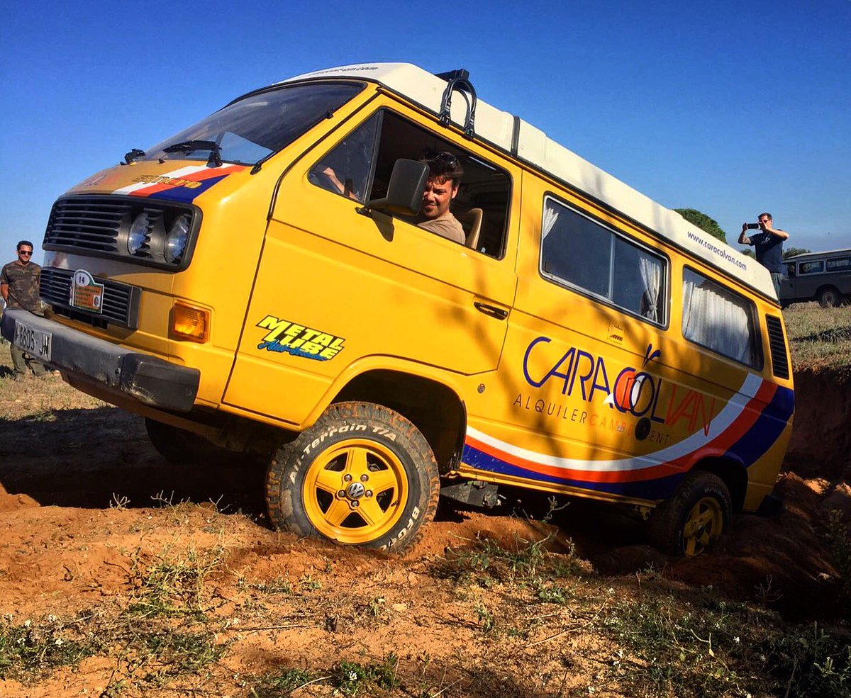 Caracolvan's tweet image. Vw Syncro Sunday! Stuck?? No worries! “Pinz” helps! 
Vw T3-T25 Westfalia Syncro Caracolvan Camper Rental Spain
#caracolvan #syncro #vwsyncro