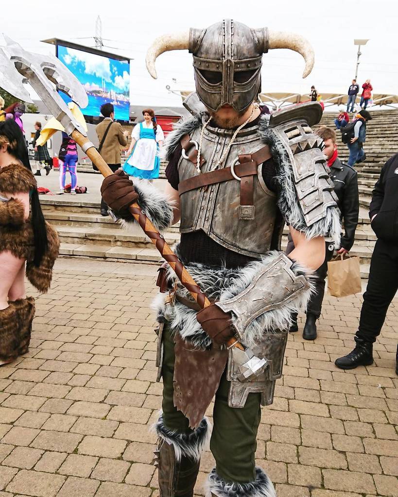 Sean Harry Don T Mess With A Dragonborn Particularly When They Ve Travelled All The Way From Skyrim To Be At Mcm Comic Con London Cosplay Cosplaye T Co 42ba4dioz8