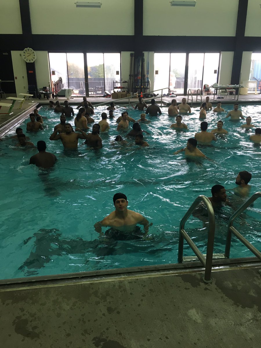IchabodFTBL's tweet photo. The players are getting some aquatic recovery today after a nice win yesterday! #recovery #HydroWorks #GoBods https://t.co/CDS1cKWeWy