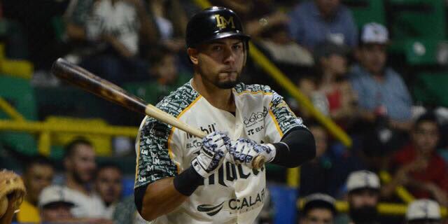 AlvaroRuelasE's tweet photo. Con un buen batazo y una excelente atrapada #NoelCuevas @verdesxsiempre le ganó @ClubNaranjeros #6a4 y nos llevamos la serie #LeñaCañeros https://t.co/VHD02FZcYj