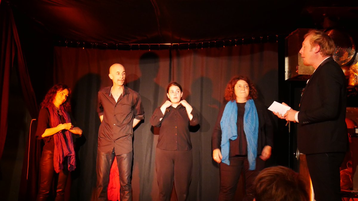 Vous avez raté la super soirée à l'Appart Café vendredi ? Venez rire samedi avec la Slip et nous ! #impro #Valence givres.fr/events/event/m…