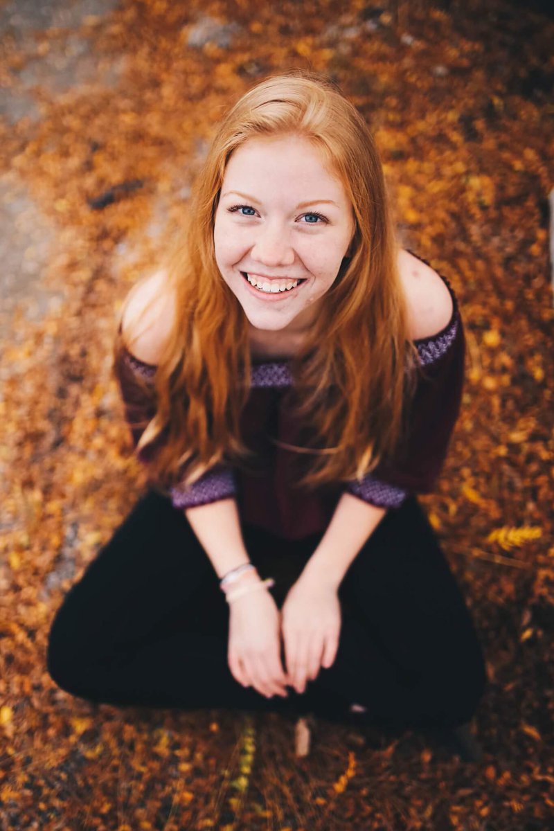 jasheeha's tweet photo. A lovely (kinda chilly) fall evening with the lovely @MBrodz. #sheehanigans #seniorpicseason #thehairisforyourmama https://t.co/r6eAeIiviI