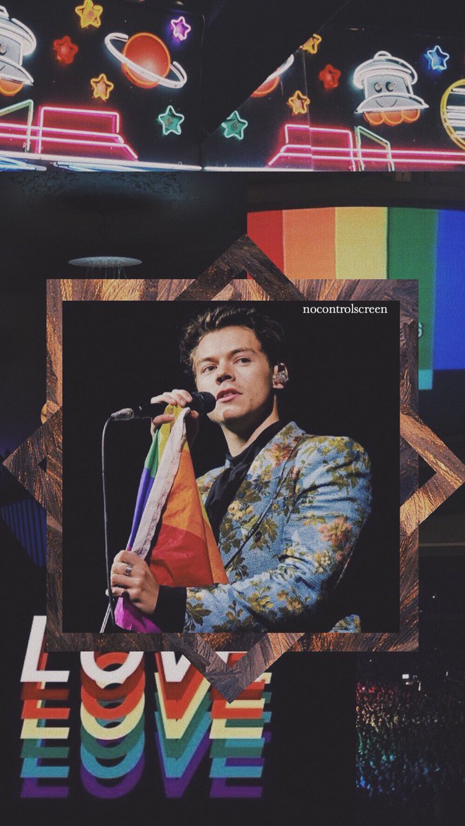 nocontrolscreen's tweet photo. Harry Styles Lockscreen!! RT IF SAVING. Fav IF LIKE. #Harrystyles #HarryStylesAvecNRJ #HarryStylesLiveonTour #LockScreen #PRIDE https://t.co/fvGRijL0US