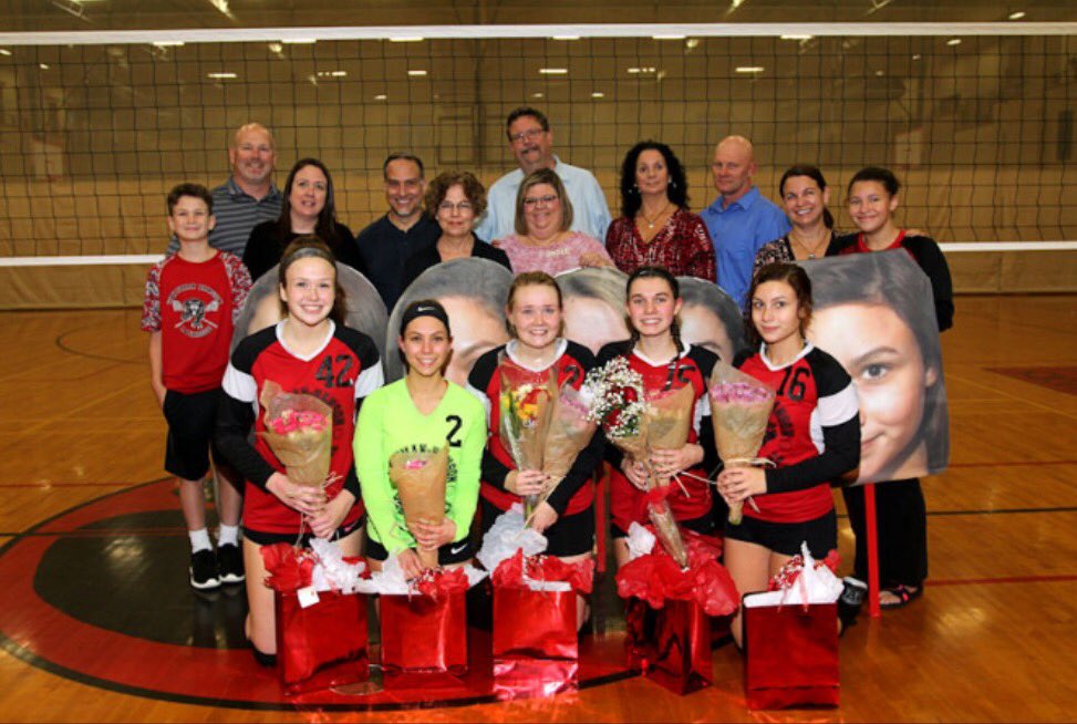 Senior night!🎉🏐❤️
