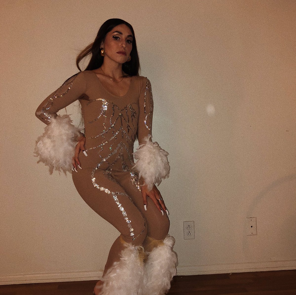 _samegirlsame's tweet photo. @KimKardashian Same https://t.co/AEWmKDAK3L