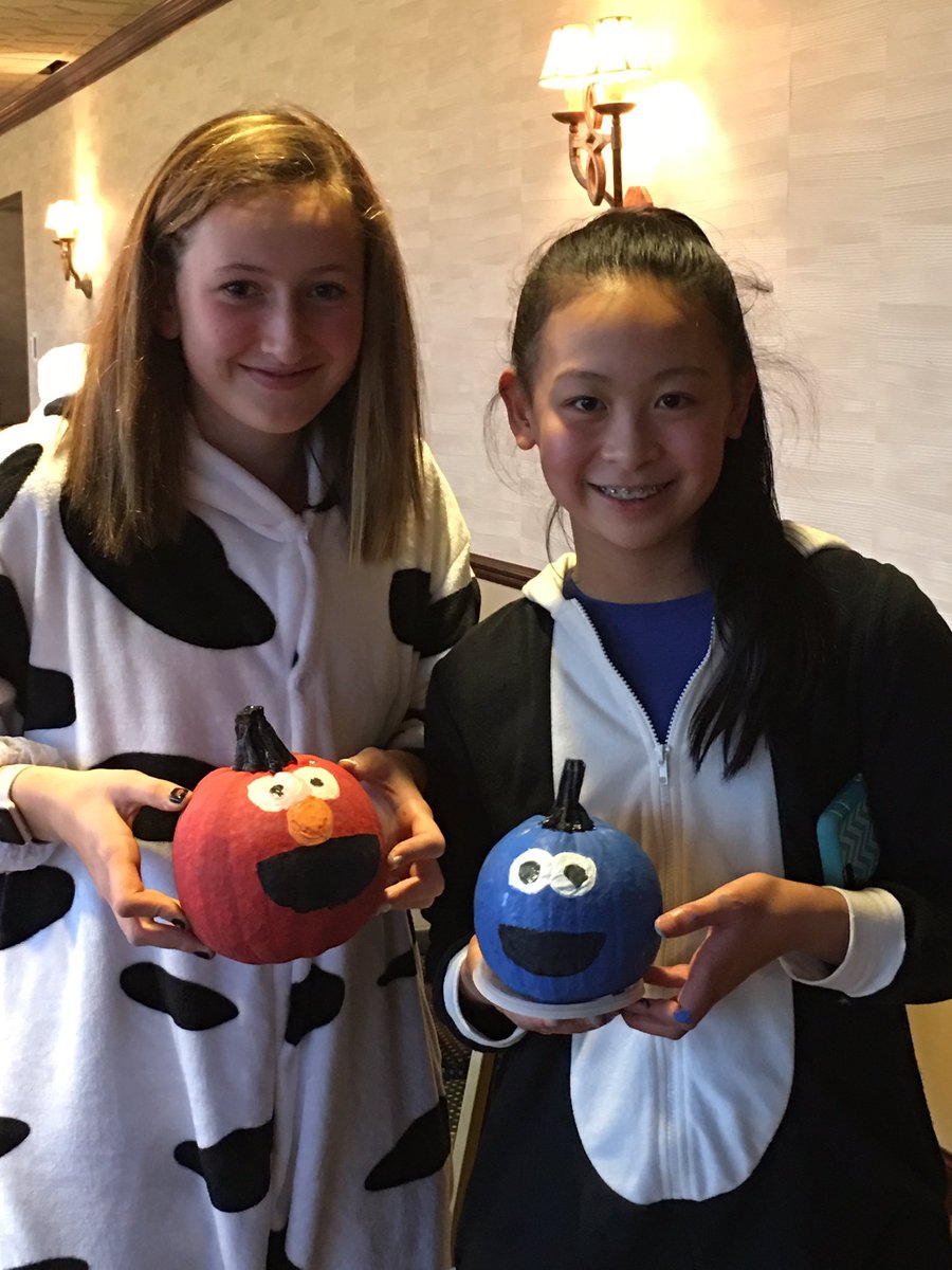 ditretain2013's tweet photo. #ilovesfcs happy Halloween https://t.co/9LFjG5iXyq