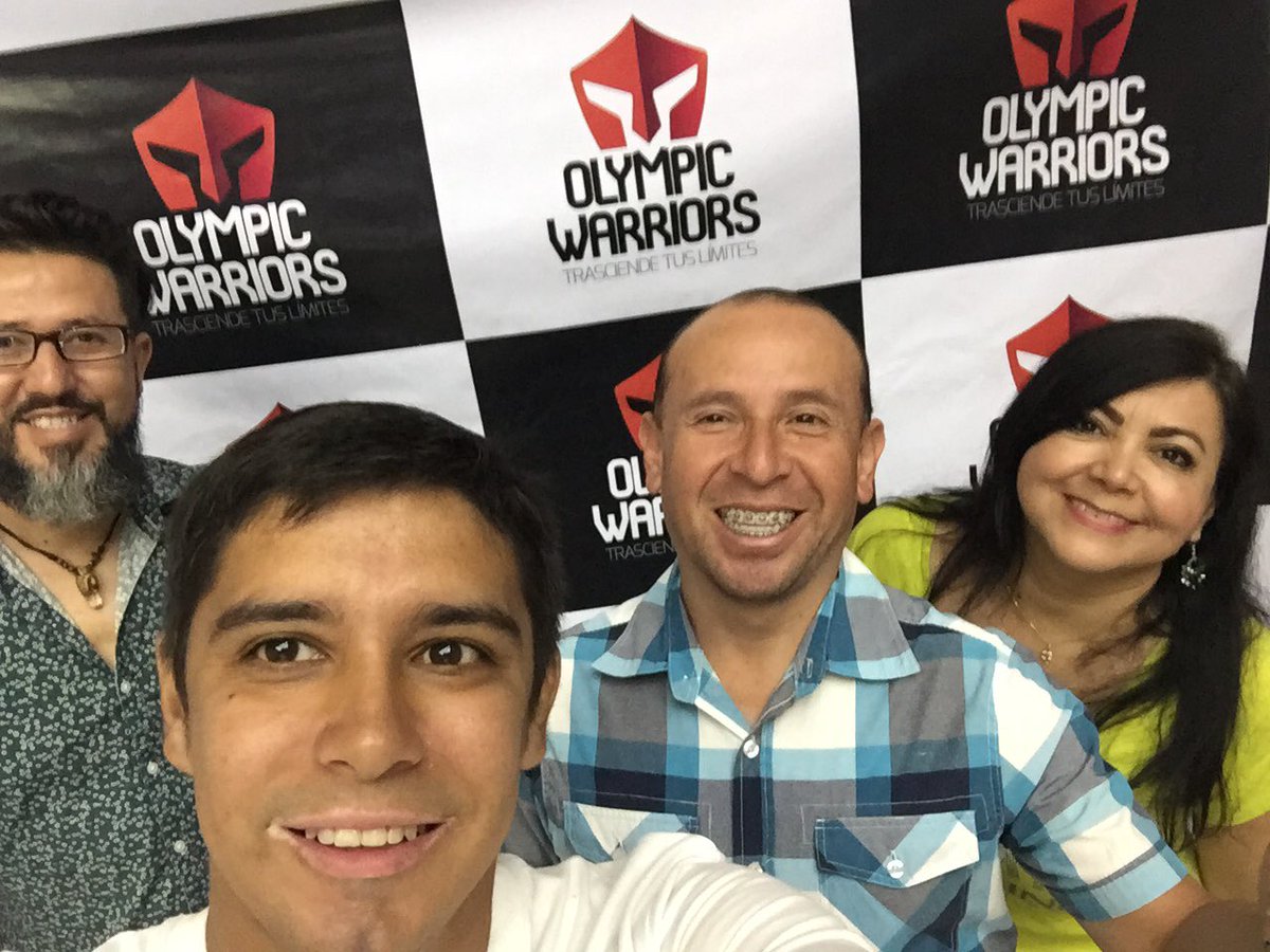yoAlexVelasquez's tweet photo. @nayibsk8 @hawtennis @elmonitosanchez participando en en #CaliSportFest #SED @elpaiscali #Deporte #Salud #CaliCo https://t.co/ihBc8OSQ52