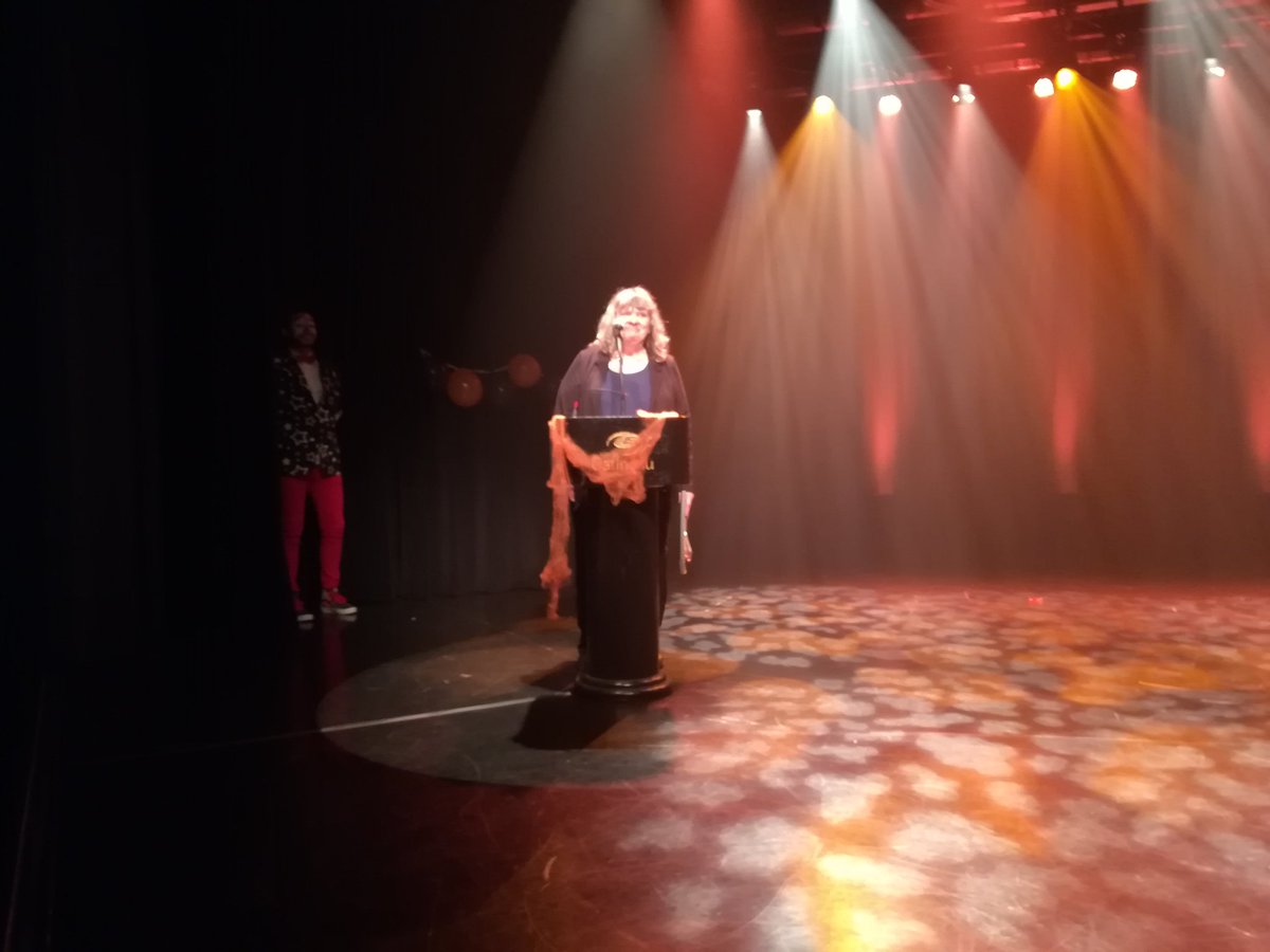 TheatreActionON's tweet photo. #PRA2017 Interprètes de l'année : Marie-Thé Morin pour Le gars qui voulait se faire phénix et @pierrodier1 pour Toutou ! https://t.co/4WHsU33w76