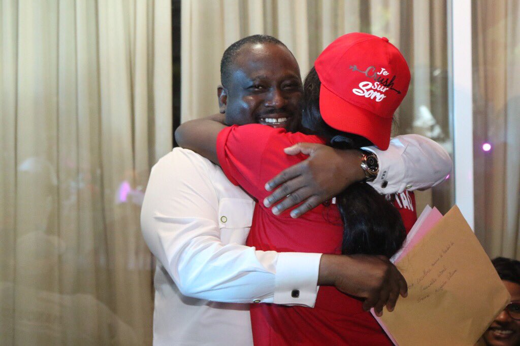 SOROKGUILLAUME's tweet photo. La CRUSH-PARTY! Les jeunes sur les réseaux sociaux sont formidables et magnifiques. Tout simplement. J’ai kiffer. https://t.co/DXoNPXT2Rj
