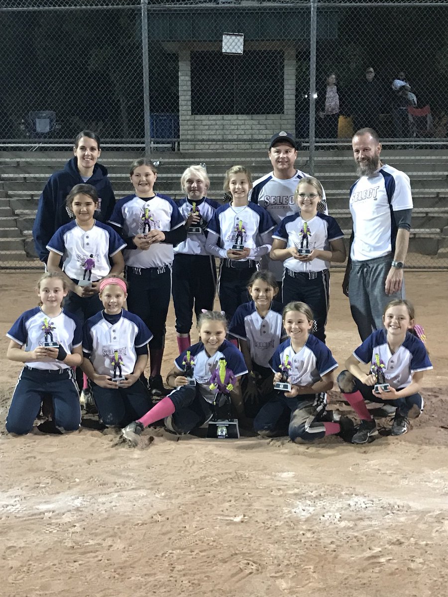asjennings10's tweet photo. Runner up! Great game girls! @PlayMSP #2017MonsterBash #szselectnavy10b https://t.co/DGub0BtKKT