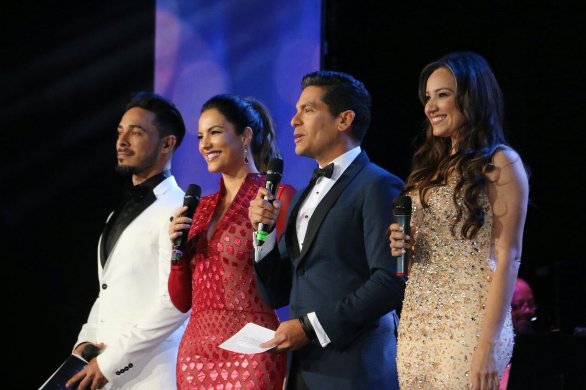 MiCulturaPma's tweet photo. Ismael Cala (@ismaelcala), Gaby Espino (@gabyespino), Marcos Oses (@marcoc7pa) y Natalia González (@nathygonzalez7) son los presentadores de la gran gala TalentPro (@talenpropanama), que inicia con la categoría de Audiovisual.

#CulturaEsDesarrollo #CulturaParaTodos https://t.co/hsC79xki1A