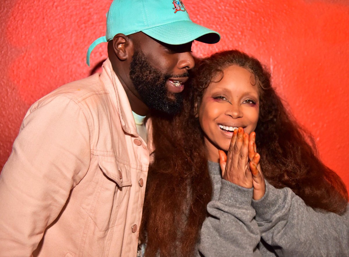 JediRickjr's tweet photo. Family LOVE. @fatbellybella 
🎥  beautiful souls. https://t.co/HBZ0HGmyL4