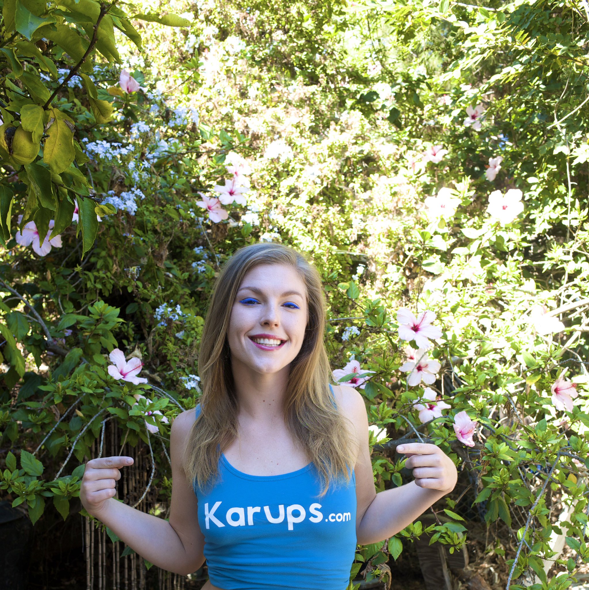 Tomorrow is the day ❤️👅 @officialkarups Snapchat takeover🤘🏽😘come hang out with me #karupsbabez #hellaella https://t.co/flDKF9pjXn