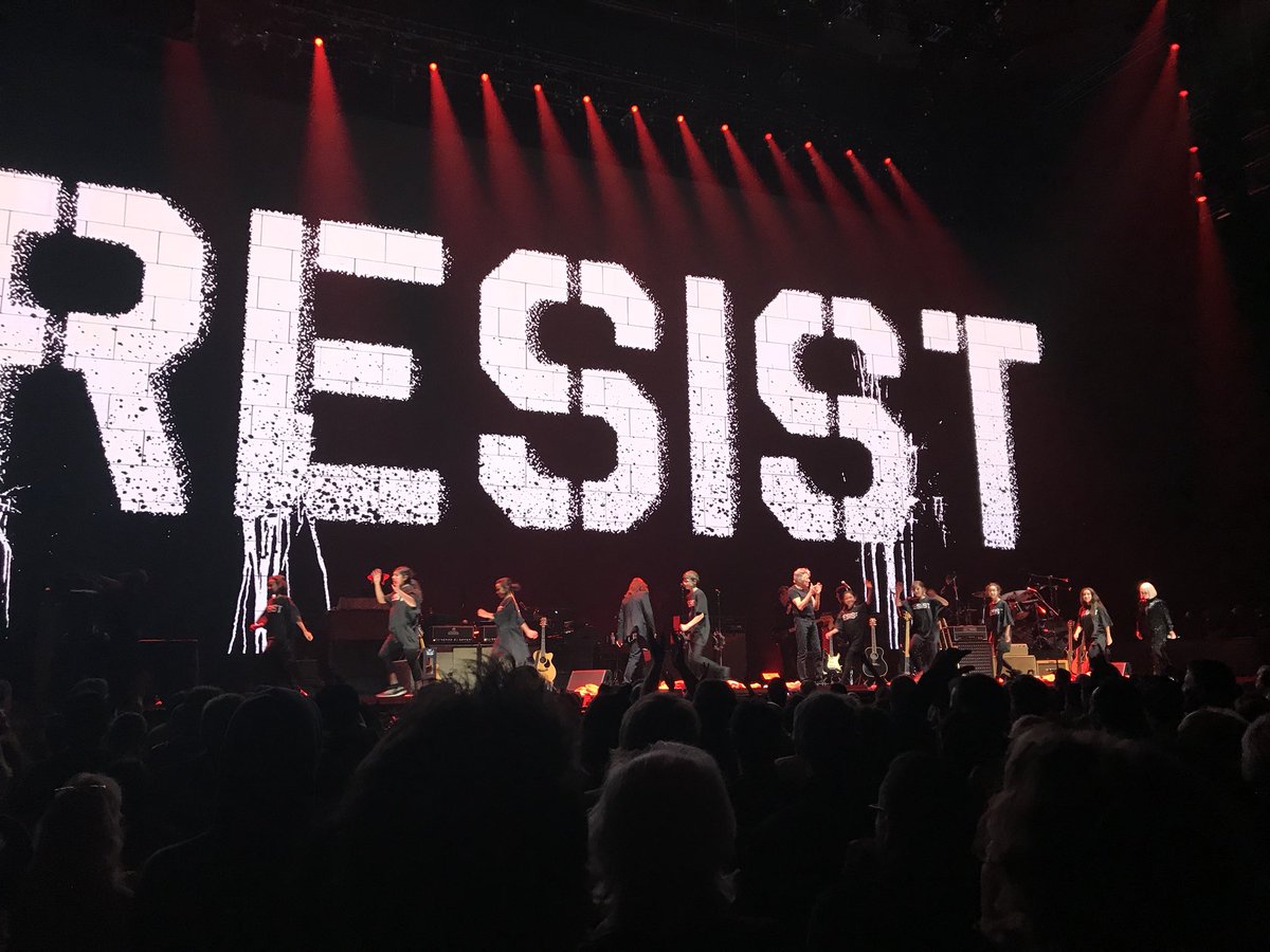 Do these kids even know who Roger Waters is?! Way to go @artsumbrella