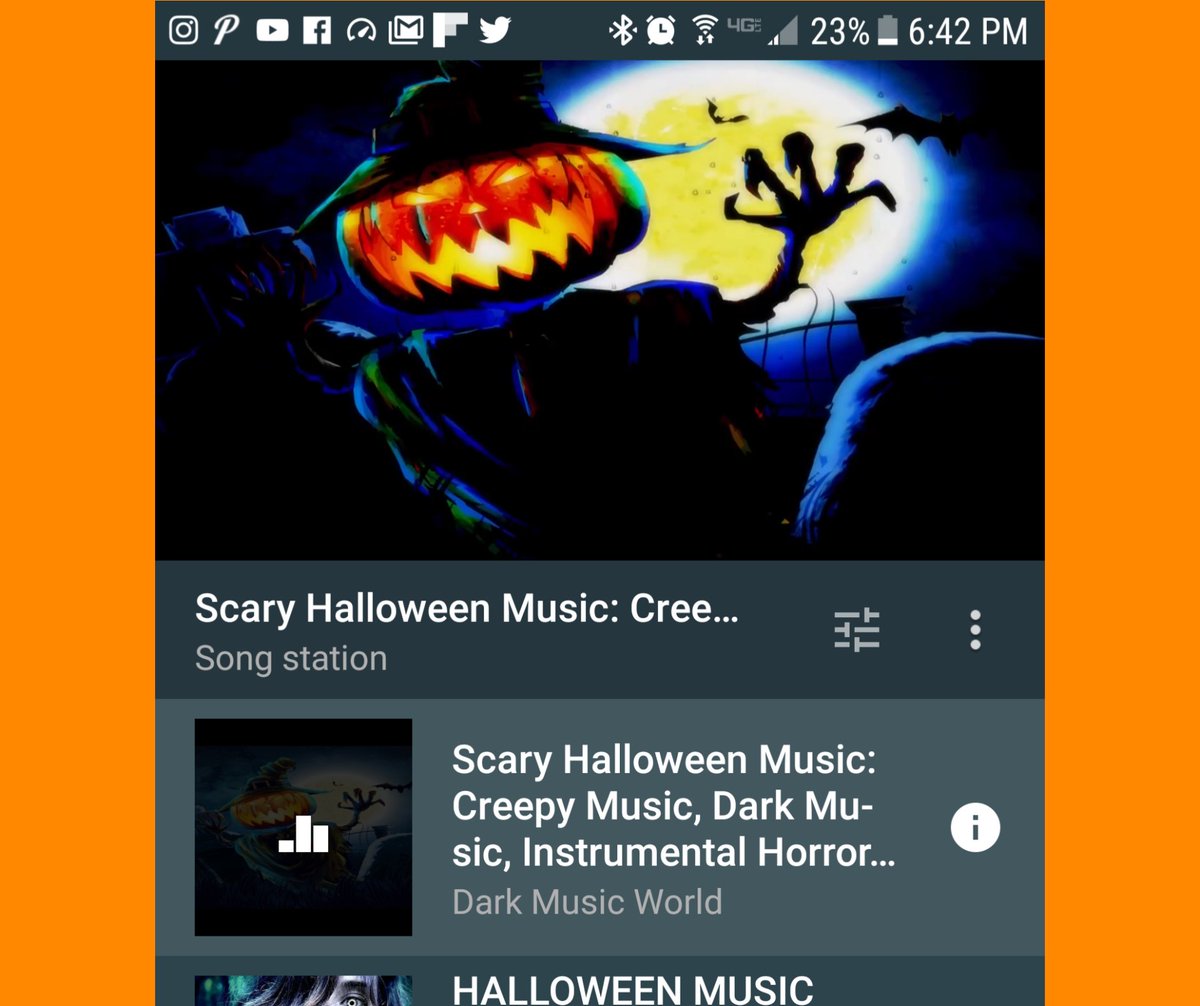 anitasnotebook's tweet image. Listening to some eerie Halloween music and writing up some scary stories tonight 🎃 👻 🌒.