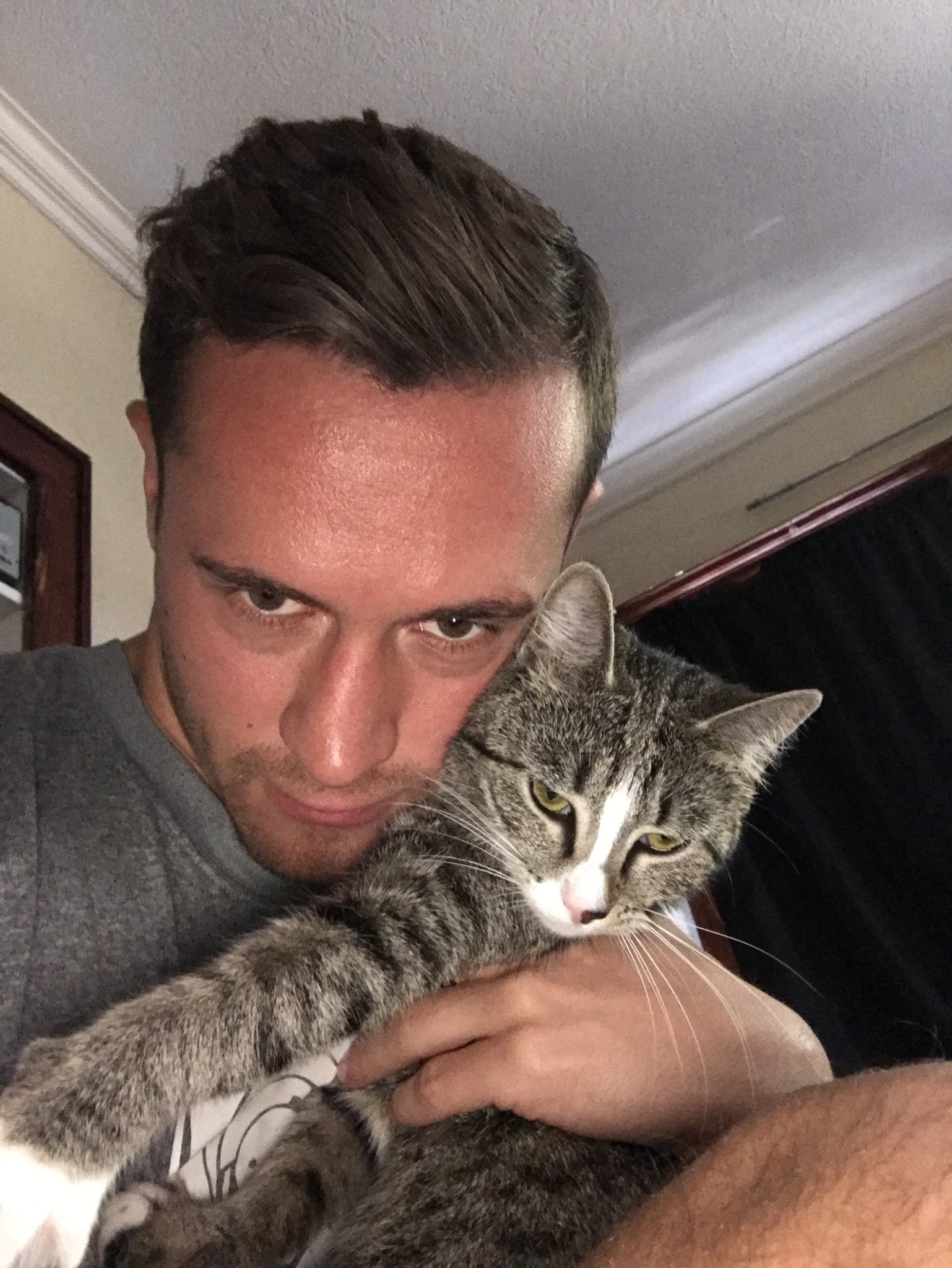 DNWeGDyW0AAuBMX.jpg:large