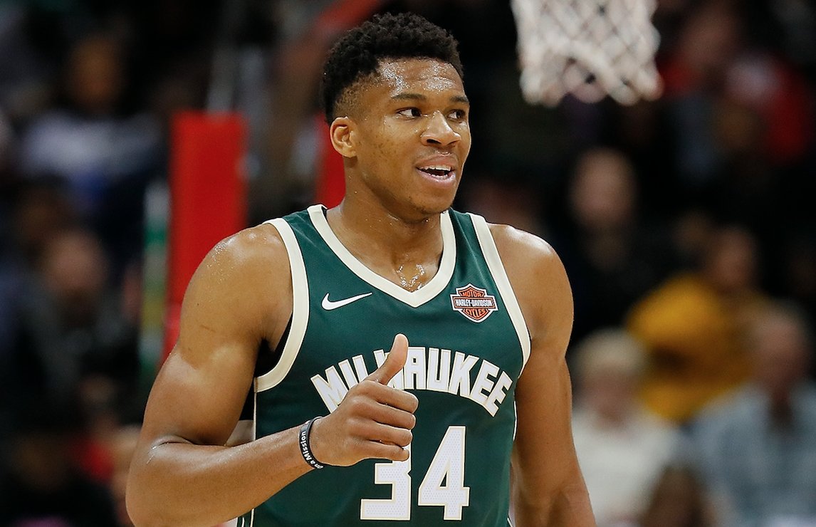 The best plays from tonight's win over the Hawks in 120 seconds!!  #FearTheDeer https://t.co/gGVzWwNuKh