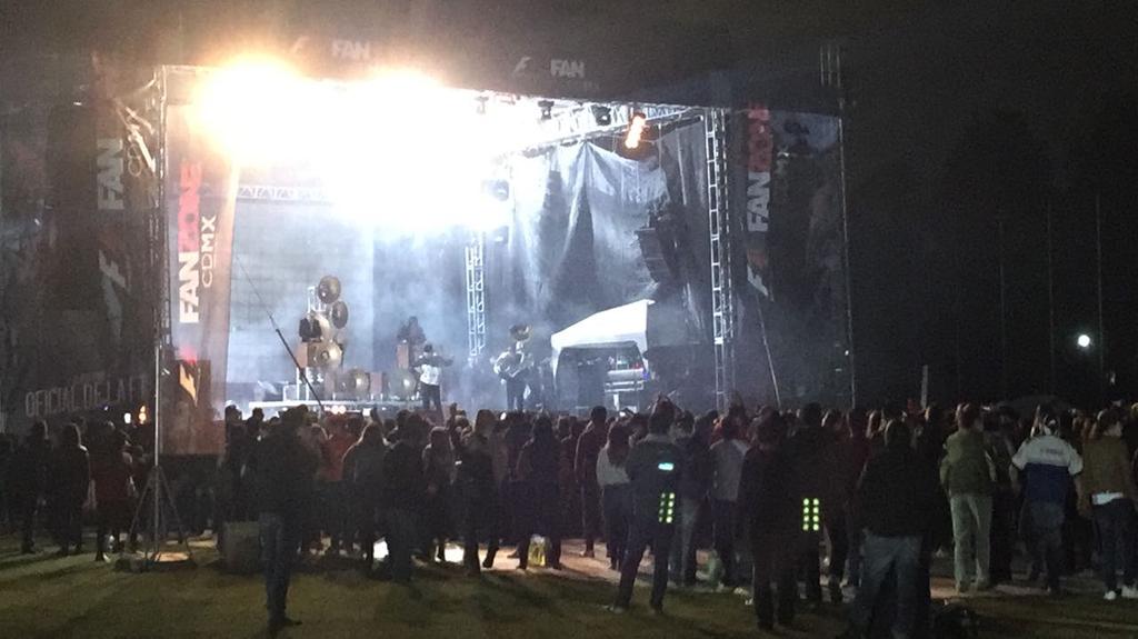 A bailar con el único e inigualable Tijuana Sound Machine <a href="/NortecCollectiv/">Nortec Collective</a>