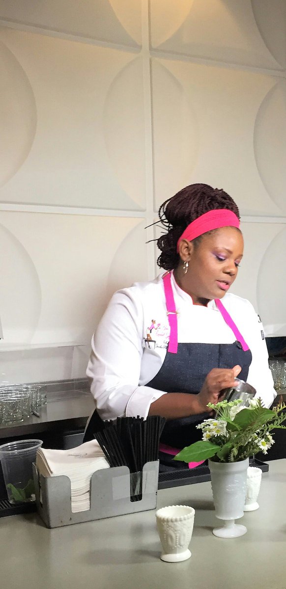 DoFoodBetter's tweet photo. 11/ 4 @ChefJennBooker Southern Divas of the New South Fall Flavors Dinner @ @cookswarehouse
🎫🎫➡️https://t.co/1Xd1mjsluc #jbfchefs #jbfimpact https://t.co/aTvCRP9TEV