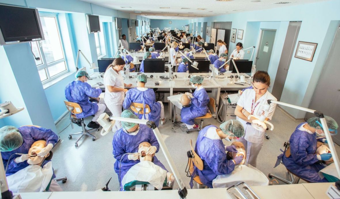 YeditepeDisHst's tweet photo. #yeditepeüniversitesi #yeditepeuniversity #yeditepedishastanesi #yeditepedishekimligi #7tepedis #fantomlab #phantomlab https://t.co/DcOhpR6J4L