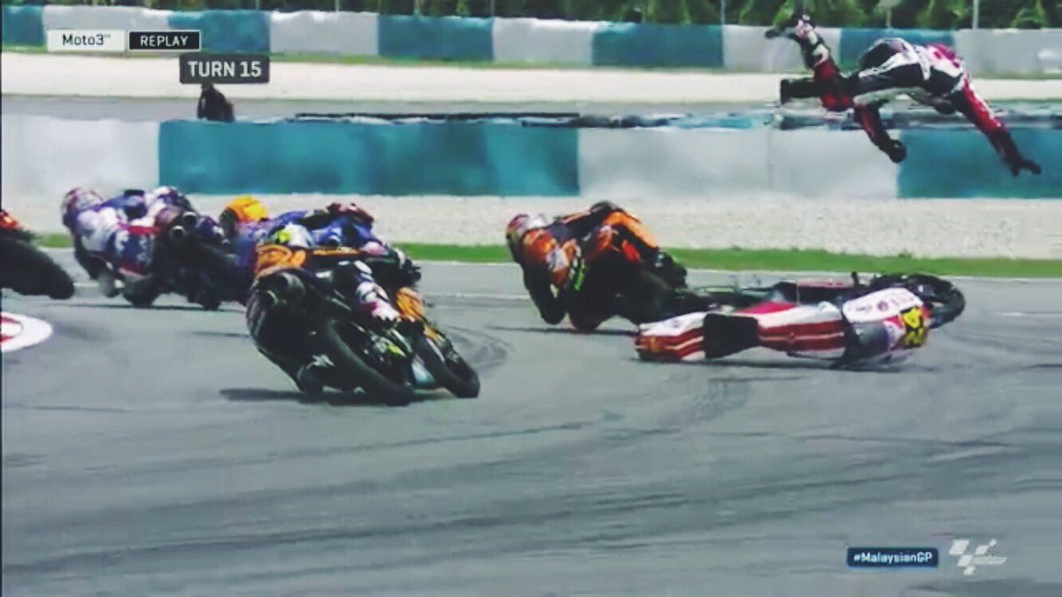 HMRevsCustoms's tweet photo. Crash of the Day from yesterday’s Moto3. Tatsuki Suzuki takes off. @TatsukiSuzuki24 https://t.co/S6QAAQRmW1