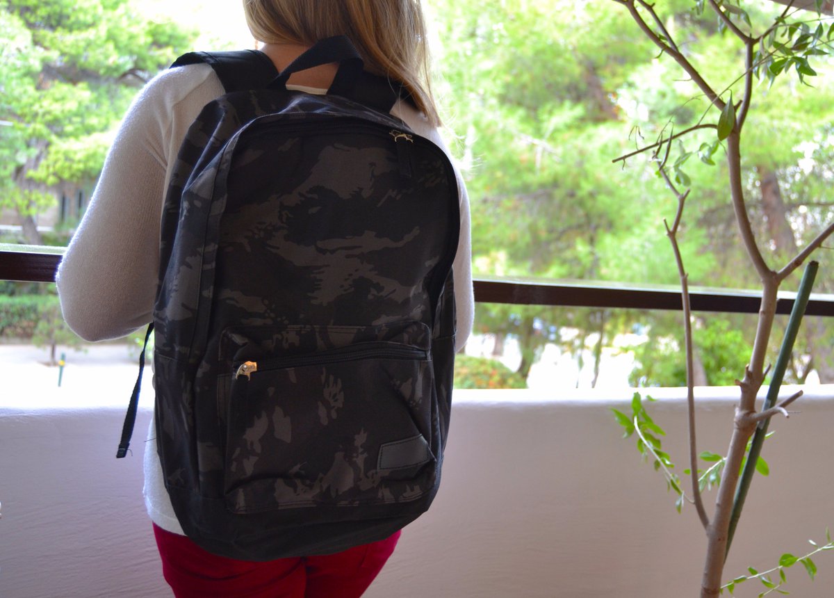 _Thearcobaleno's tweet photo. Have a nice week! #backpack #school #promotion #bag #monday https://t.co/RmWQIOf3Ky