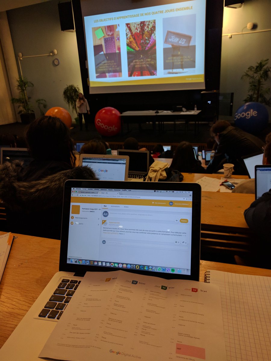 AmandineRedouly's tweet photo. C'est parti pour 4 jours de formation #GoogleDigitalActive à @UniversiteCergy avec @GoogleEnFrance https://t.co/Id40oKBqv8