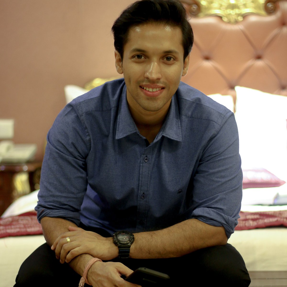 durjoydatta's tweet photo. Bhubaneshwar! You were wonderful! 
Thank you and a big hug to everyone who came. You guys were so sweet! 
Keep reading (my books or otherwise). Can't wait to be back! https://t.co/e7UQOgGOJ4