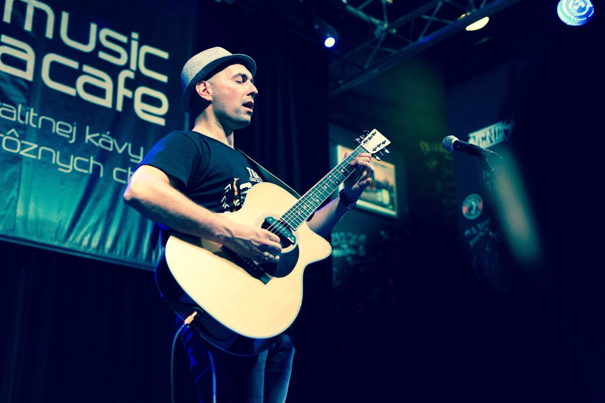 TomLumen's tweet image. #concert #rockingit #martinguitar #fingerstyle #fromtheheart