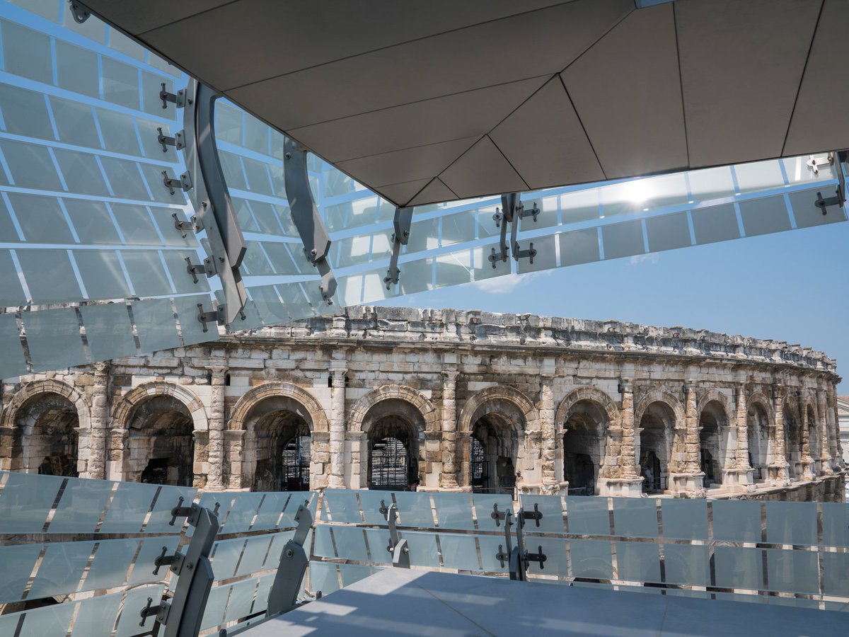 Elizabeth de Portzamparc fashions a glass toga on the Musée de la Romanité #museum #architecture #markmagazine
bit.ly/2zYc0cu