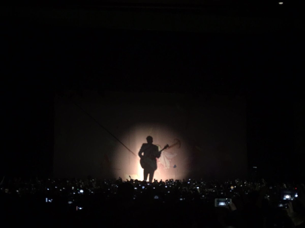 DawBell's tweet image. Oh what a night @Harry_Styles. Ready for Day 2! #HarryStylesLiveonTourlondon 🎉