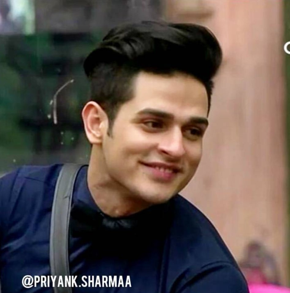 #BiggBoss11 #BB11 #BiggBoss WHO HAS THE CUTEST SMILE IN <a href="/BiggBoss/">bigg boss</a> ? 
RT🔃 FOR #ShilpaShinde 
LK❤ FOR #PriyankSharma