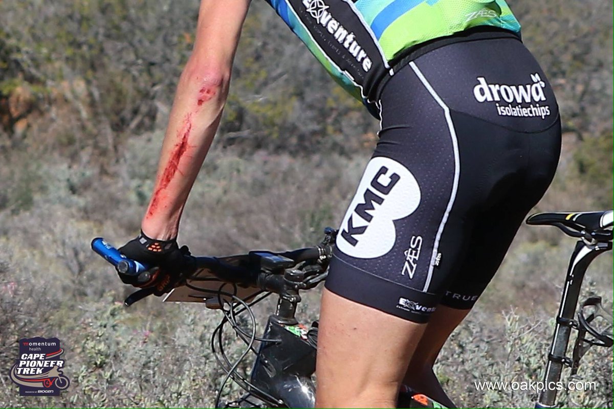 MTBteam_com's tweet photo. Fall and Rise 💪🏻#Brambo #FirstBlood 📷 @oakpics #CapePioneerTrek #CPT2017 #RaceWithSoul
 #mountainbike #mtb #offroad https://t.co/obZIAiaWRv