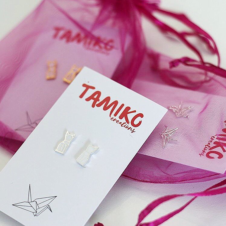 tamikocreations's tweet photo. The #cutest #gifts can be found at #MuniHandmade! @opodz ☺️💕#Origami #Neko #Tsuru https://t.co/R89JX0M9G0