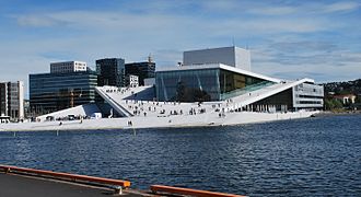 KMFollett's tweet photo. Flying to Oslo tomorrow for interviews. #AColumnOfFire #ReturnToKingsbridge https://t.co/lXzGEoQsfD