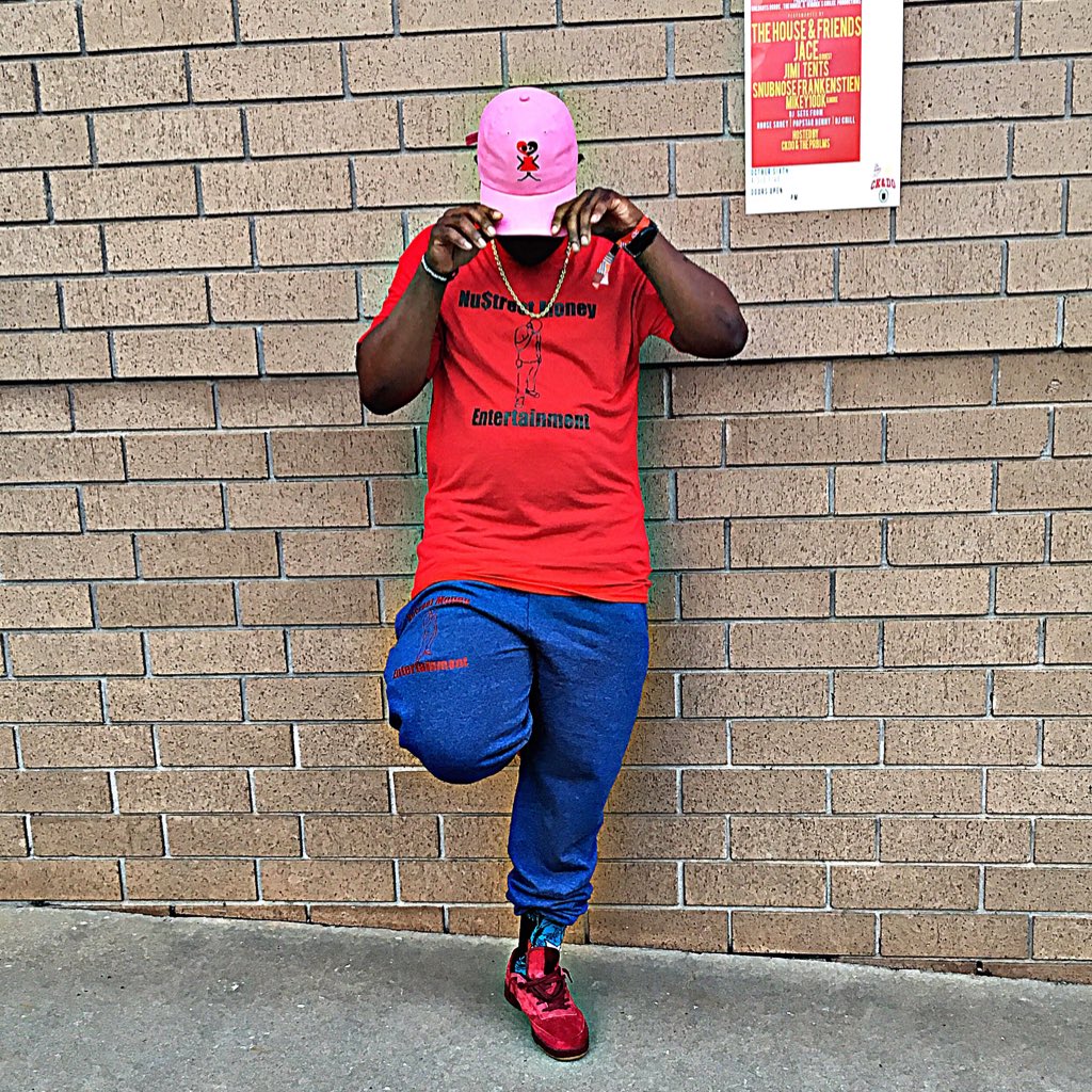 NUSTREETMONEY's tweet photo. #KUTSLIFESTYLE THE CEO @KUTBABY ALL I DO IS WORK #HEARTZANDEYEZ “LOOK INTO MY HEART, ALL YOU SEE IS EYEZ.” https://t.co/FP4nyf8cFa