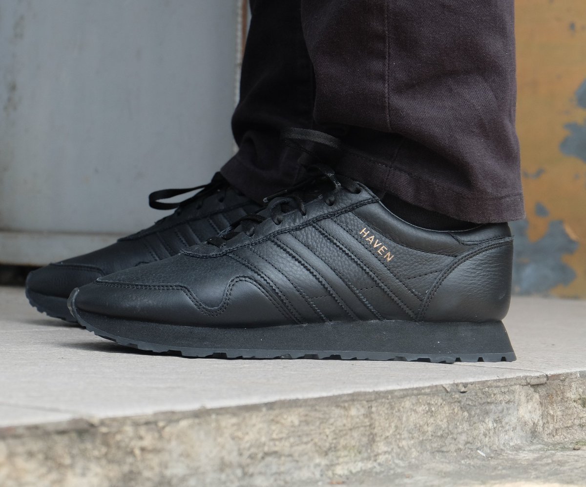 adidas haven all black