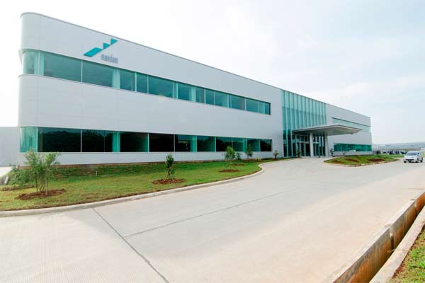 Bisniscom tweet picture